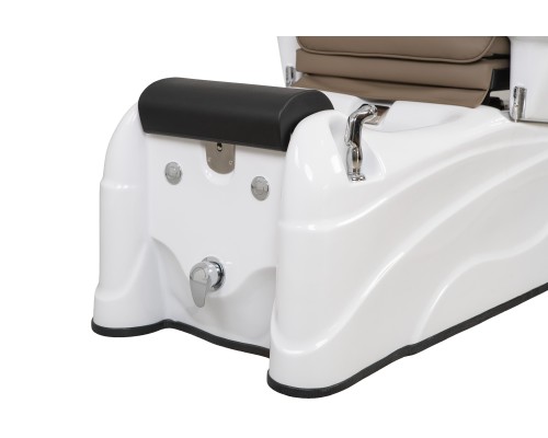 Педикюрное кресло Mizomed MZ 3065 Ease Педикюрное кресло Mizomed MZ 3065 Ease